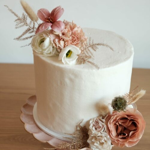 Vera Cake Flowers