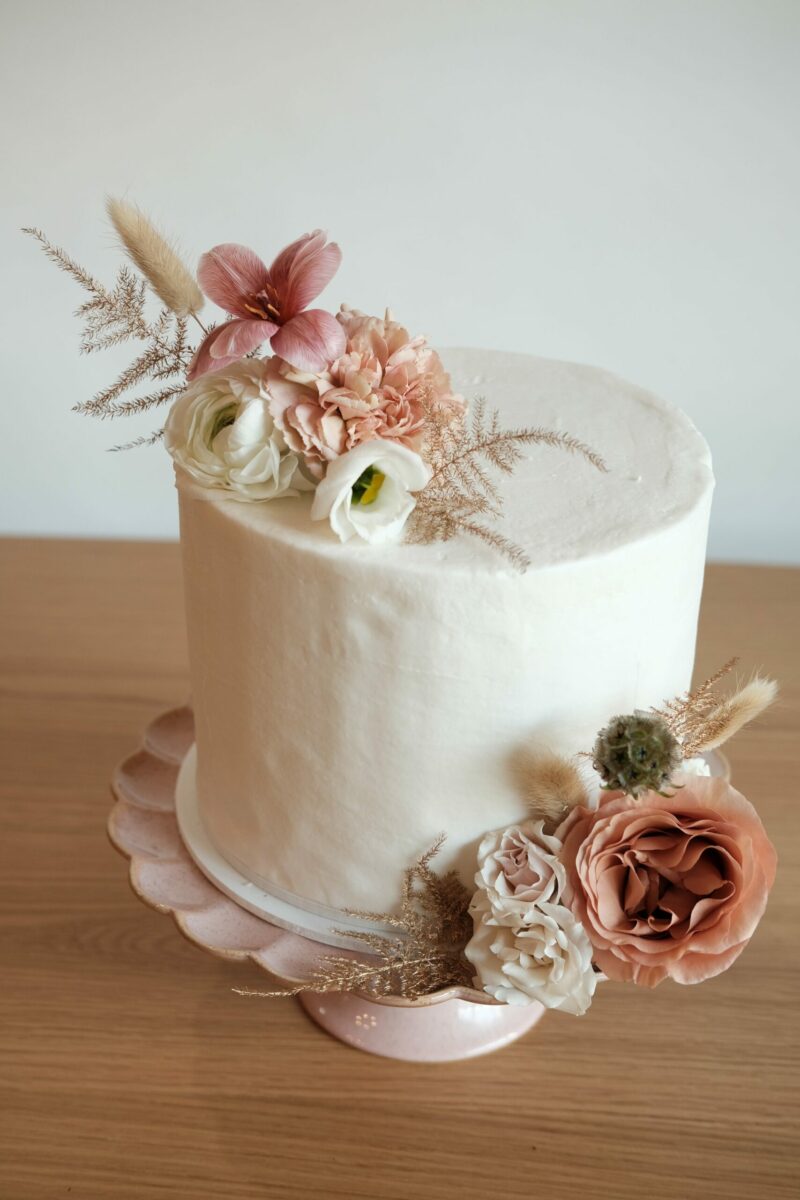 Vera Cake Flowers